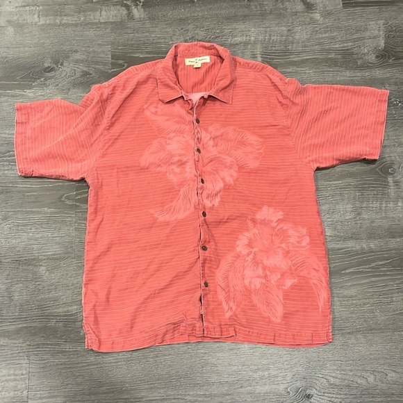 Tommy Bahama Red Striped Floral Silk Button Up Short Sleeve Shirt - Picture 1 of 12